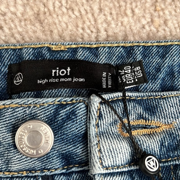 MISSGUIDED JEANS - Picture 5 of 5